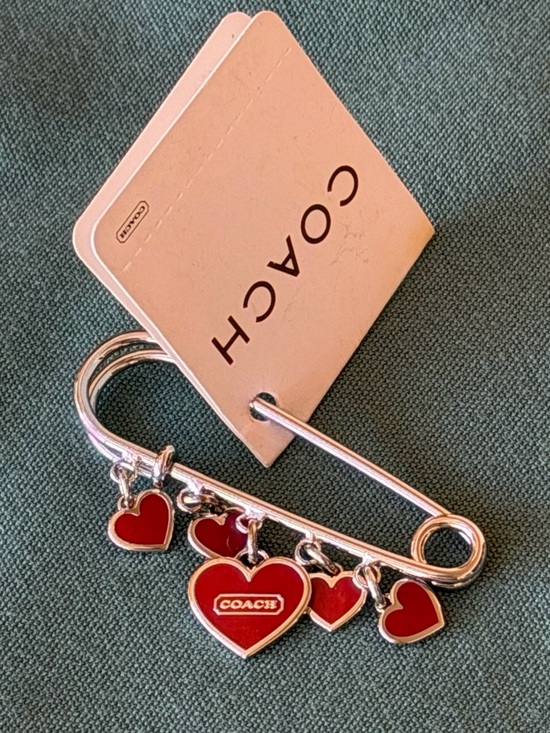 Coach Accessories - Coach Red Heart Charm Safety Pin Key & Card Holder Accent